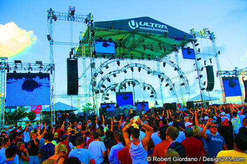 2007 Ultra Music Festival, photo by Robert Giordano