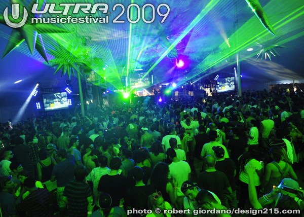 2009 Ultra Music Festival, photo (c) Robert Giordano