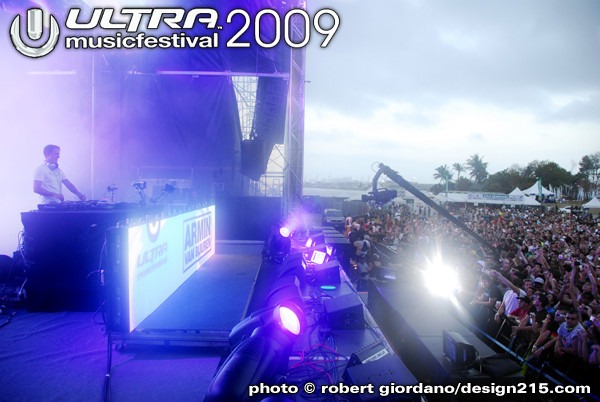 2009 Ultra Music Festival, photo (c) Robert Giordano