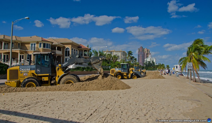 Oct 28 2012 Tractors Clear Road - A1A Flooding, Fort Lauderdale