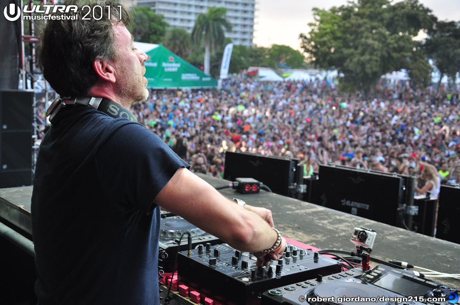 Benny Benassi, Main Stage #0055 - 2011 Ultra Music Festival