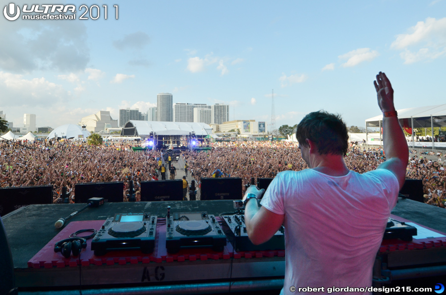 Fedde le Grand Set, Main Stage #1125 - 2011 Ultra Music Festival