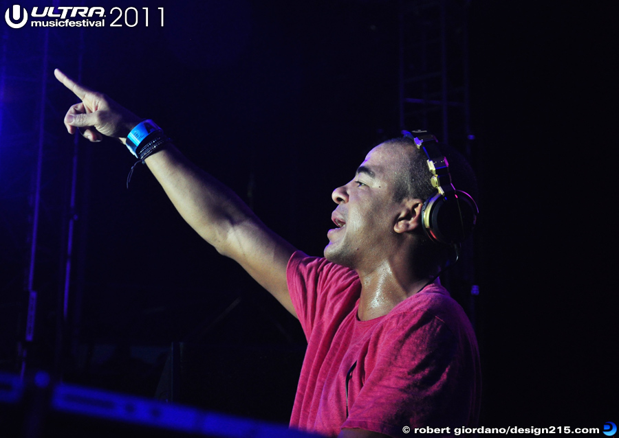 Erick Morillo, Main Stage #1876 - 2011 Ultra Music Festival