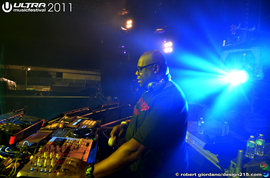 Carl Cox, Carl Cox Tent #1899 - 2011 Ultra Music Festival