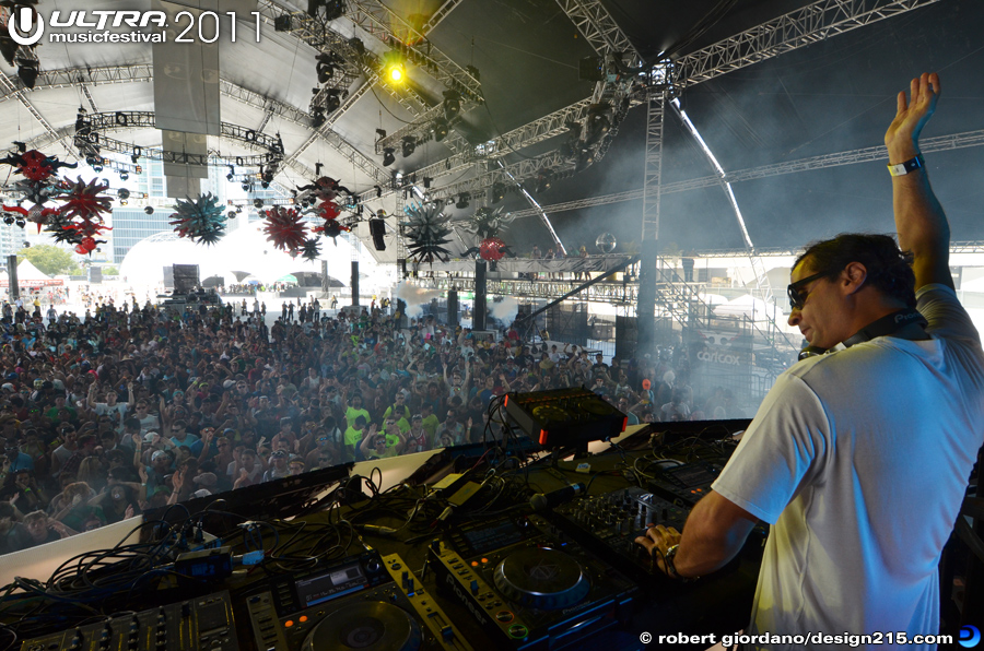 Yousef, Carl Cox Tent - 2011 Ultra Music Festival