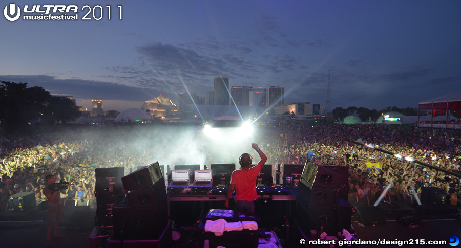 Erick Morillo, Main Stage #3192 - 2011 Ultra Music Festival