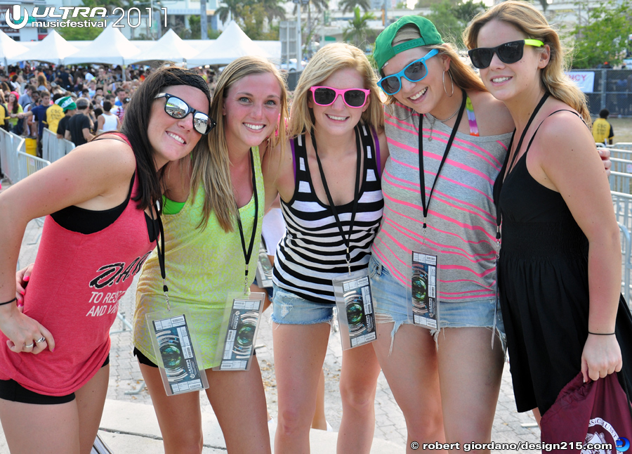 People at Ultra, Day 1 #9953 - 2011 Ultra Music Festival