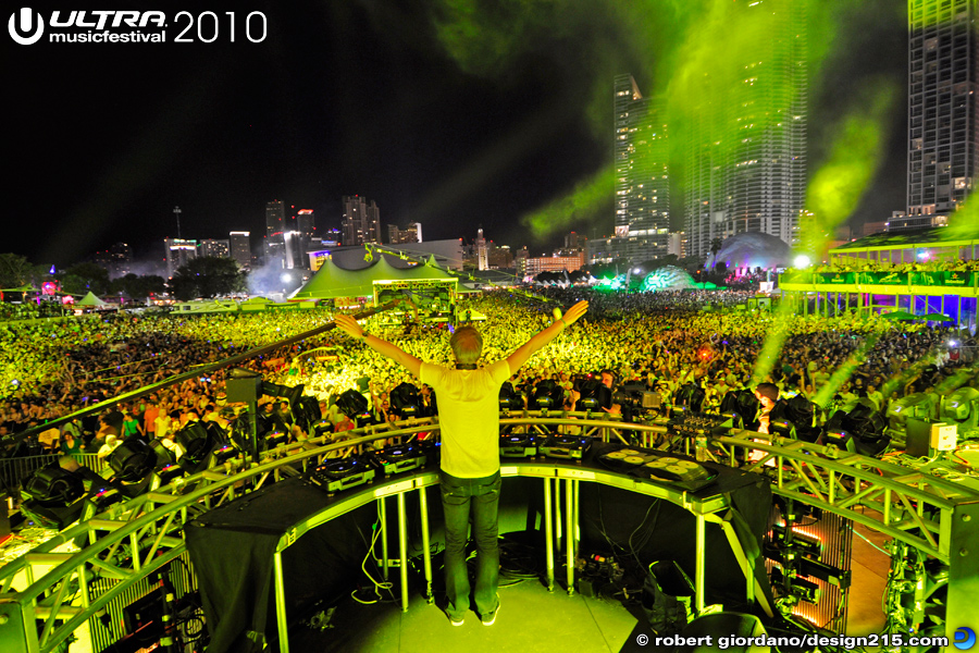 Armin Van Buuren, Main Stage, Day 2 - 2010 Ultra Music Festival